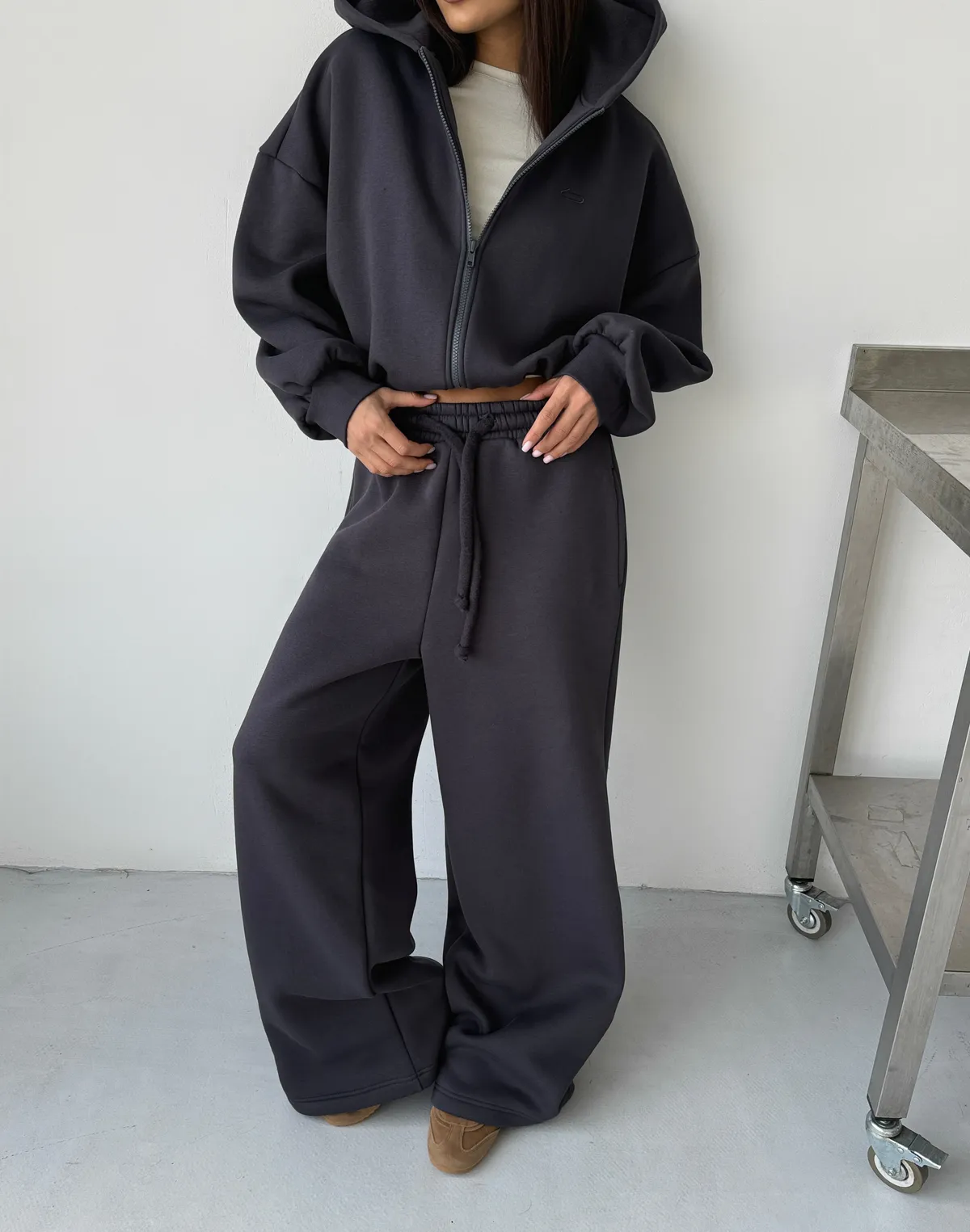 Комплект зимовий з начосом кофта на блискавці та штани вільного крою, холодний антрацит - Фото 1