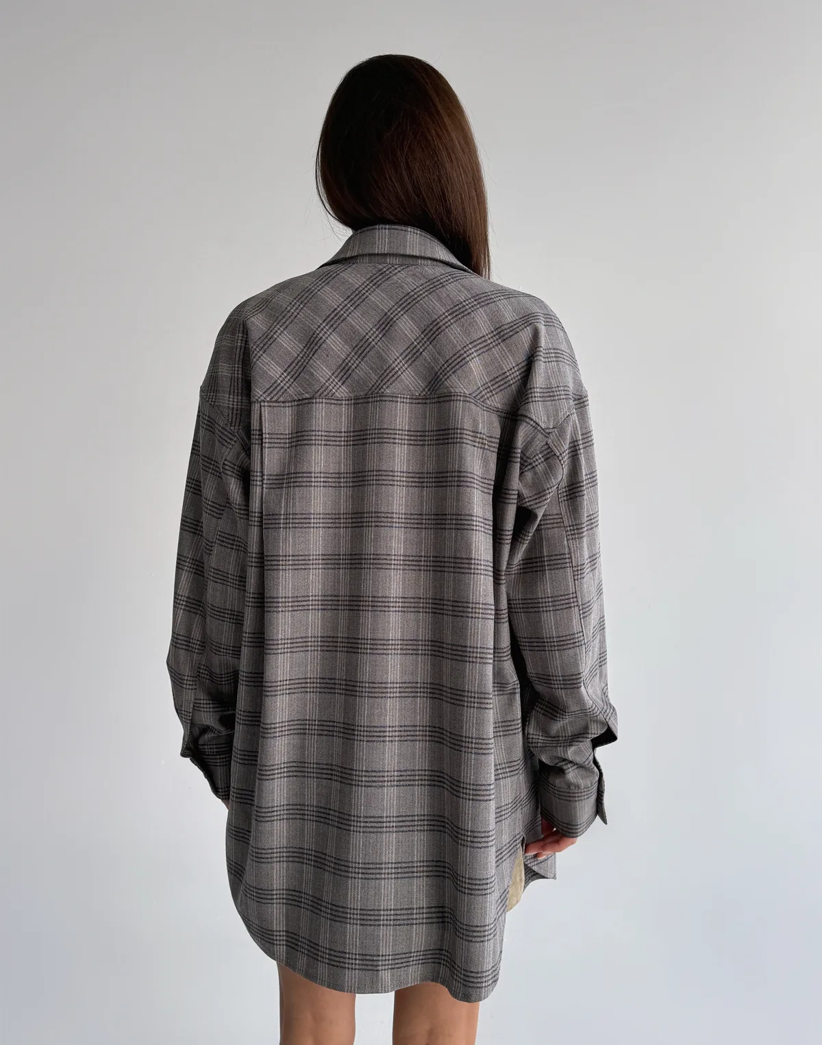 Сорочка оверсайз осіння, сіро-блакитна клітинка - Фото 2