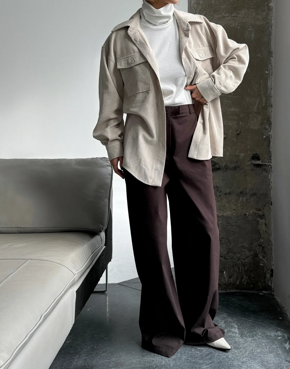 Сорочка оверсайз вельветова, молочна - Фото 3