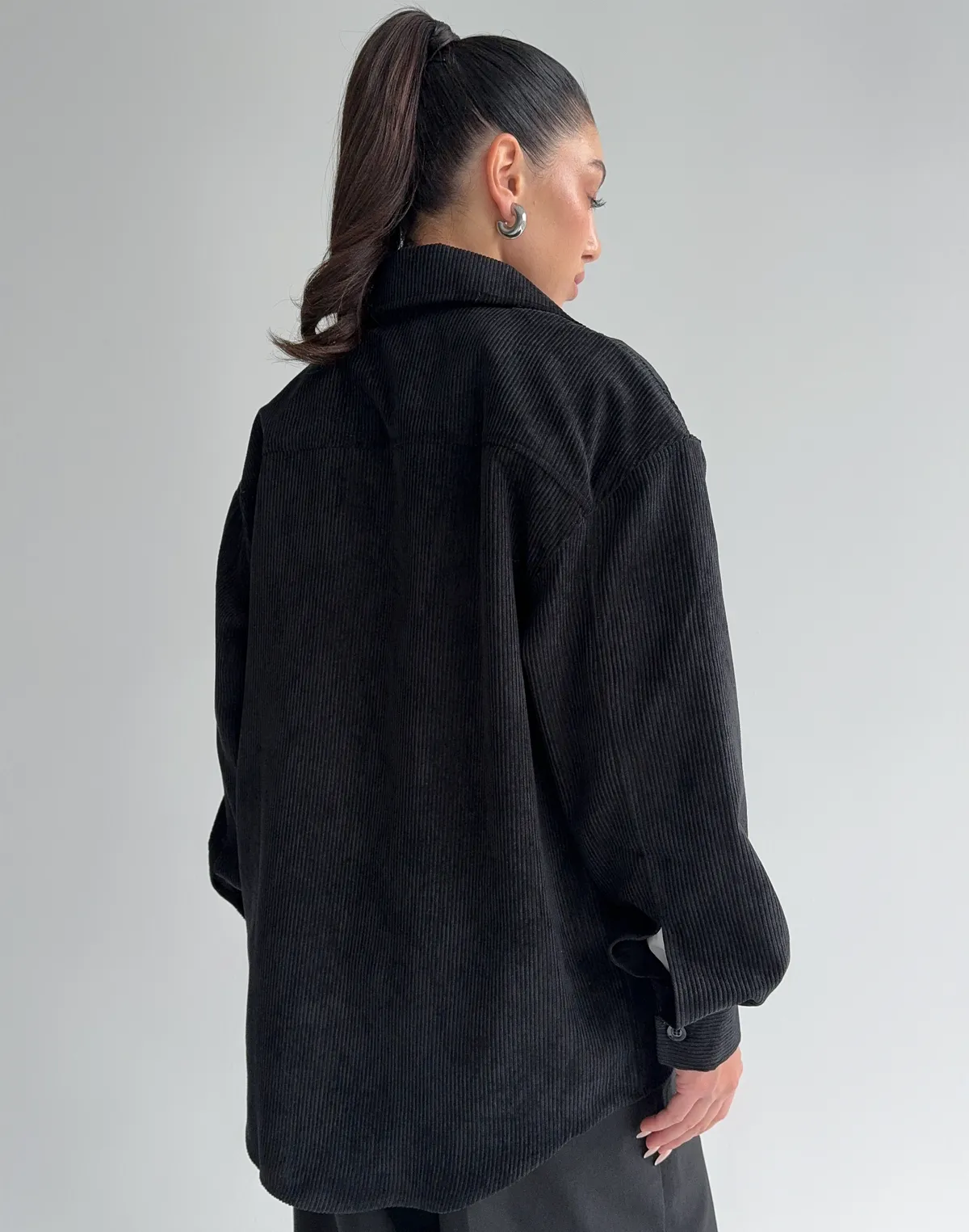 Сорочка оверсайз вельветова, чорна - Фото 2