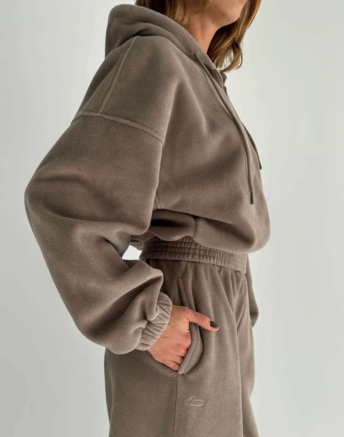 Худі вкорочений на блискавці з широким поясом, капучіно - Фото 5