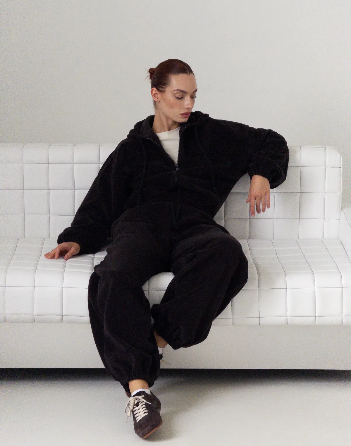 Комплект зимовий флісовий худі з широким поясом та джогери оверсайз, антрацит - Фото 4