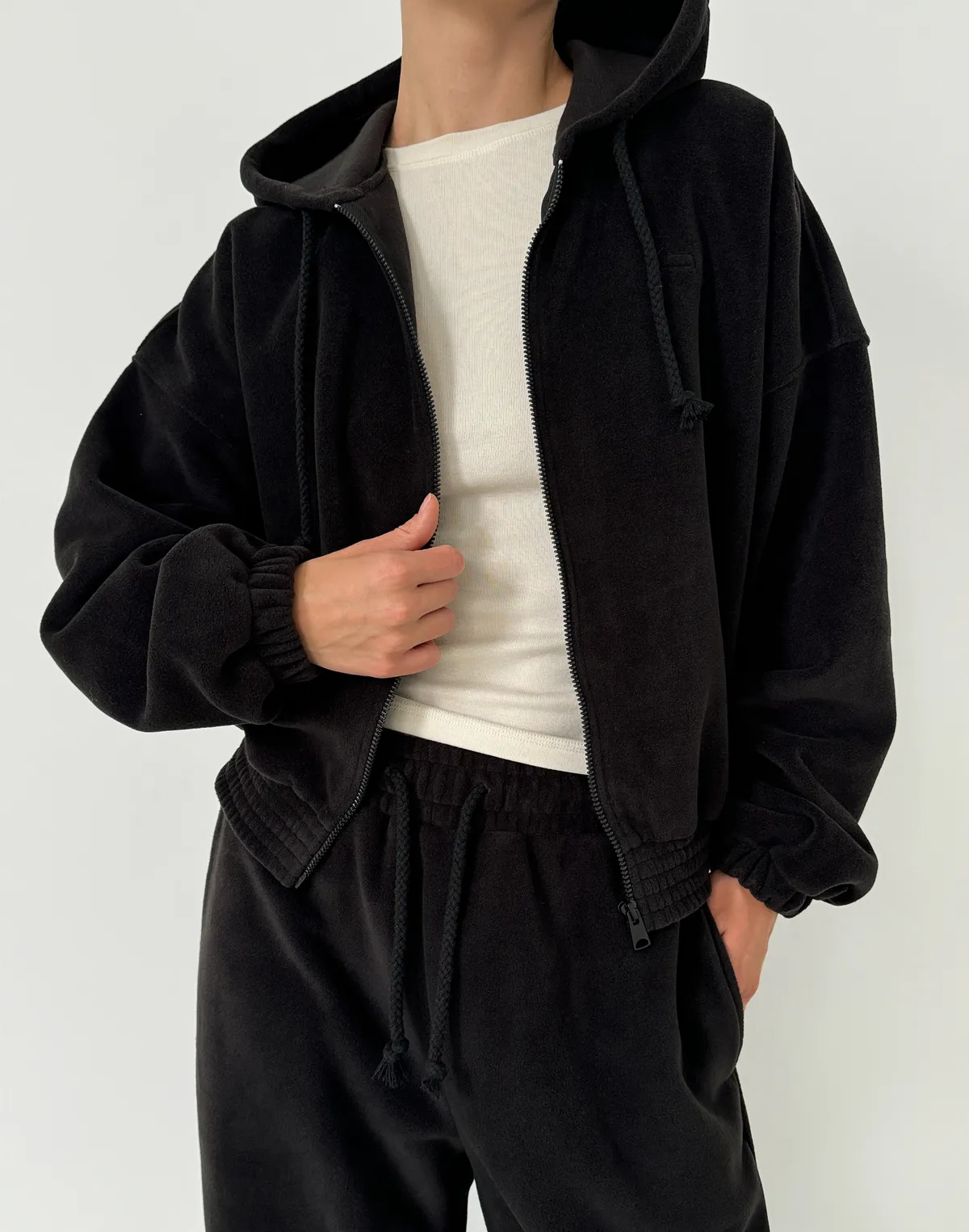 Худі вкорочений на блискавці з широким поясом, антрацит - Фото 7