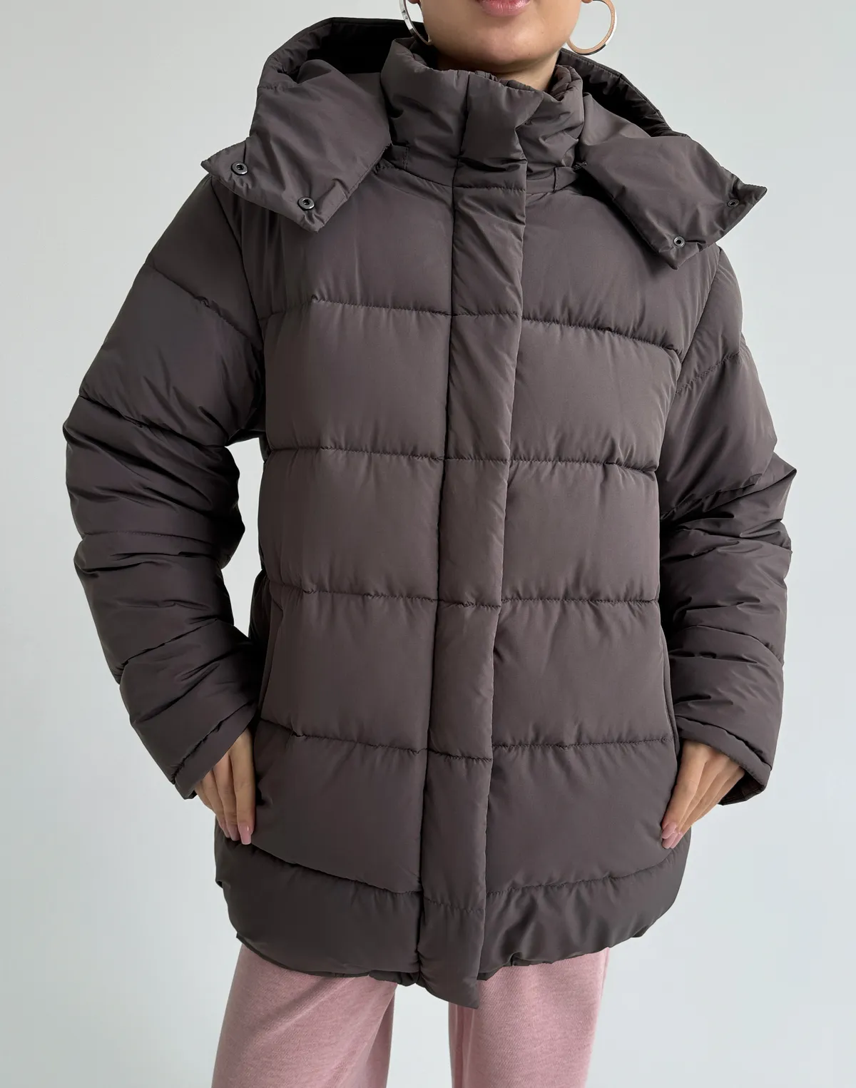 Куртка середньої довжини з внутрішньою затяжкою по талії, кавова - Фото 8