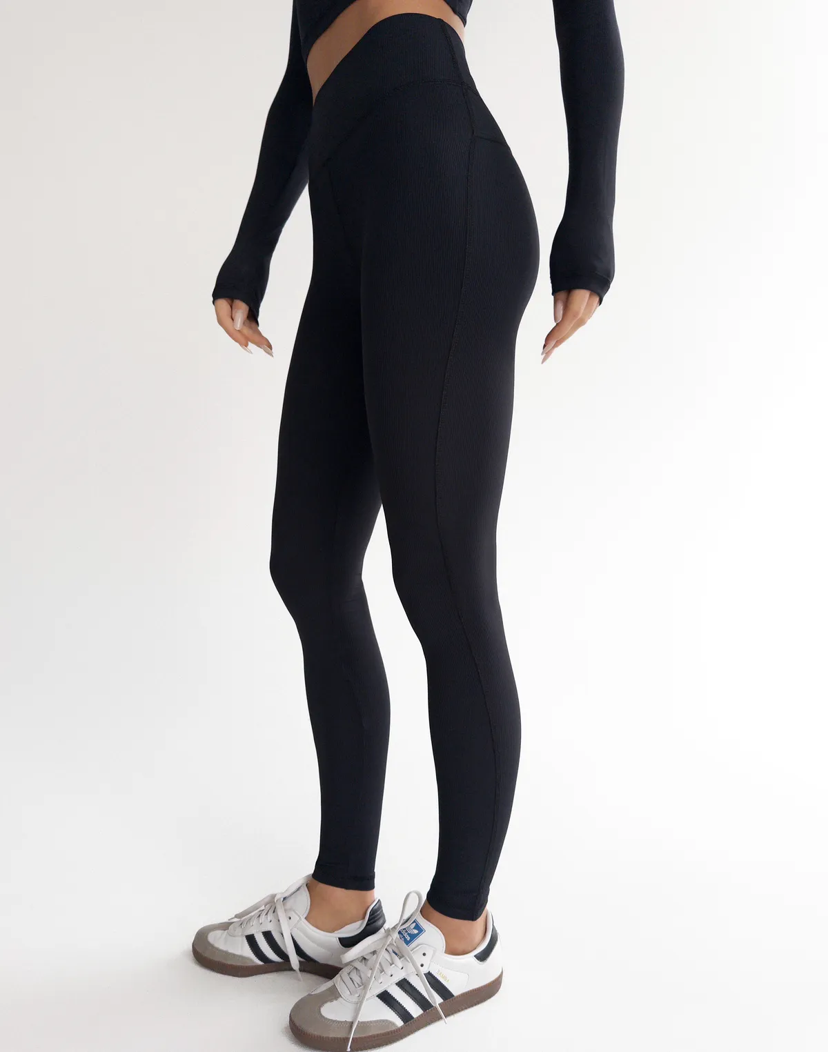 Лосини для спорту у рубчик базові з італійського матеріалу, чорний - Фото 8