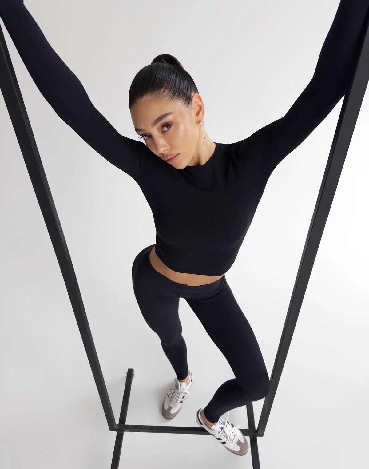 Лосини для спорту у рубчик базові з італійського матеріалу, чорний - Фото 3