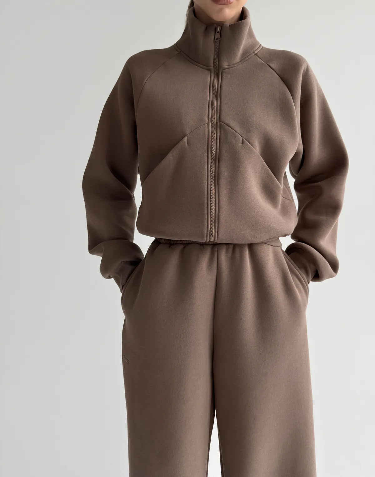 Зіпер з начосом з декоративними швами, шоколадний - Фото 1