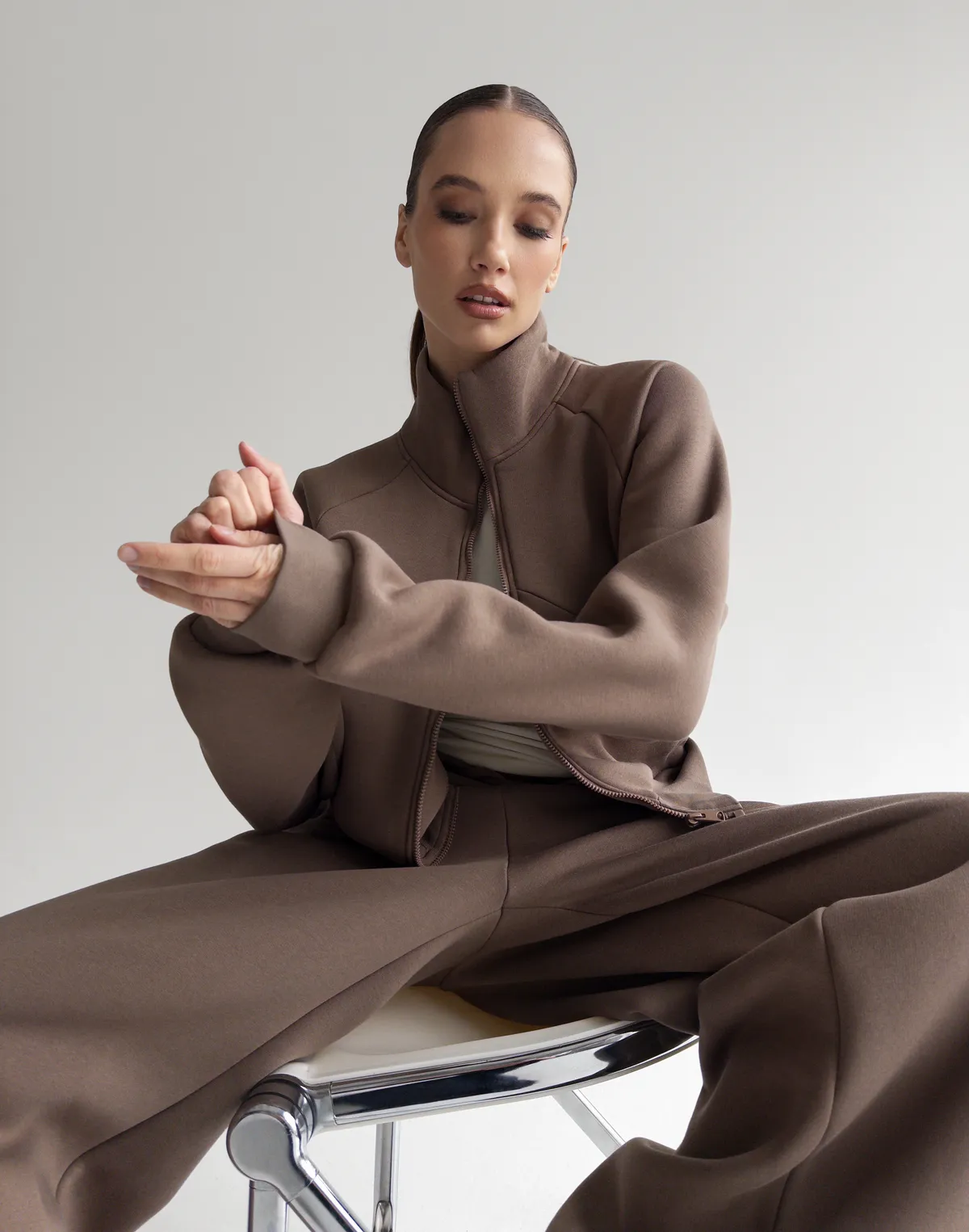 Зіпер з начосом з декоративними швами, шоколадний - Фото 5