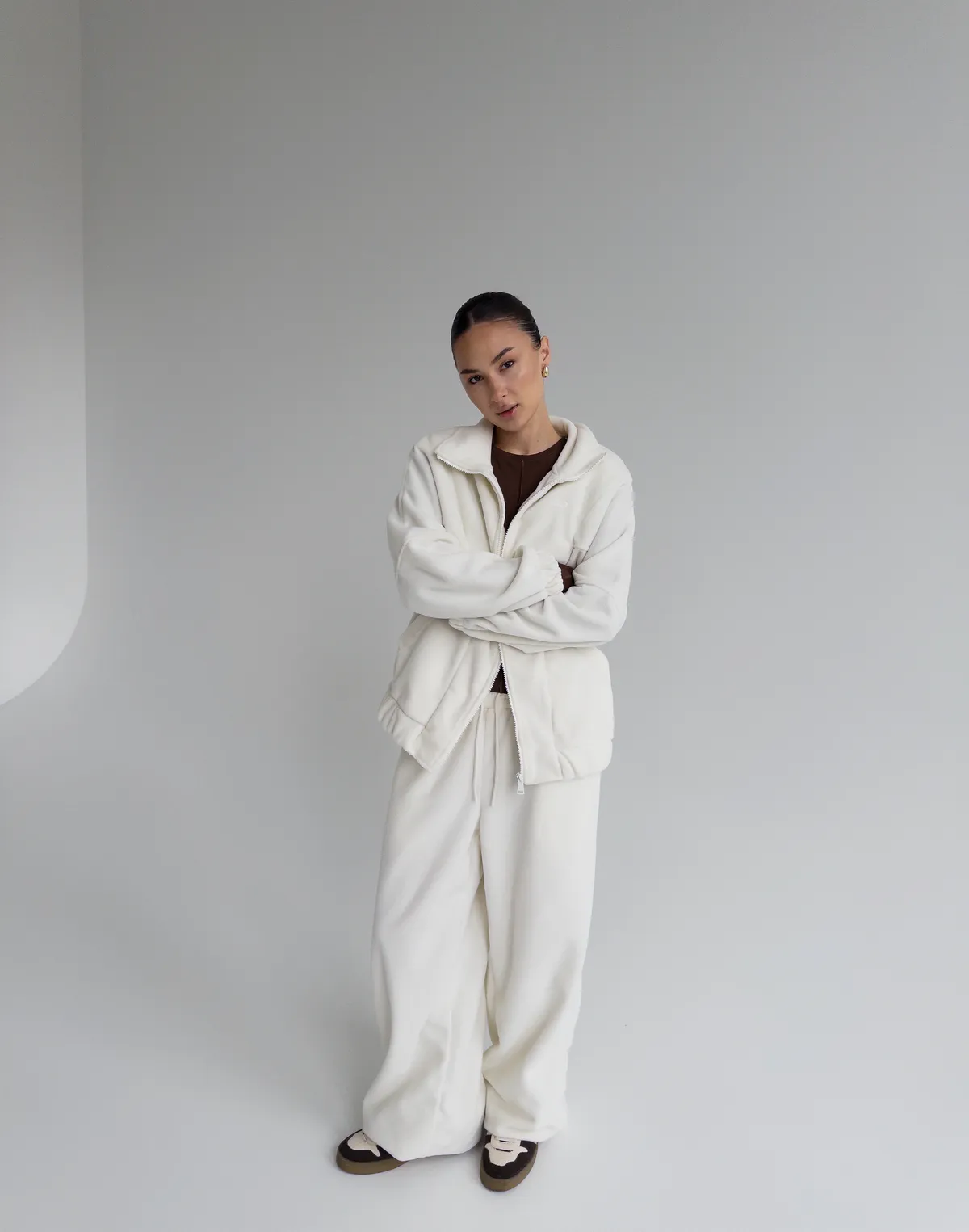 Комплект флісовий зіпер оверсайз з декоративними швами та штани вільного крою, екрю - Фото 1