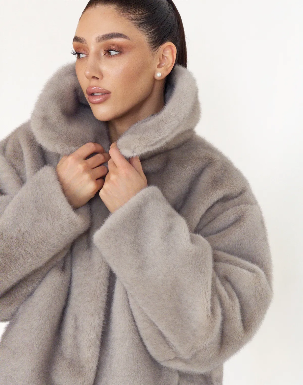 Вкорочена шуба з екохутра норка, сіра - Фото 5