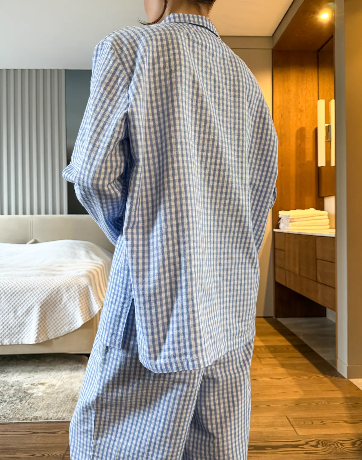 Піжамна сорочка осінньо-зимова, блакитно-біла - Фото 2