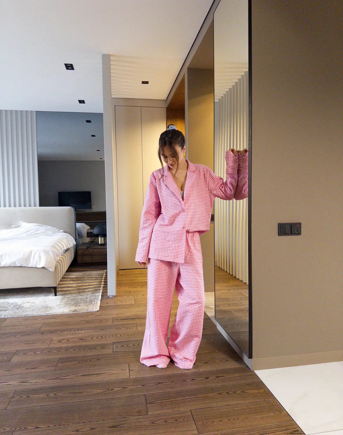 Піжамна сорочка осінньо-зимова, рожево-біла - Фото 7