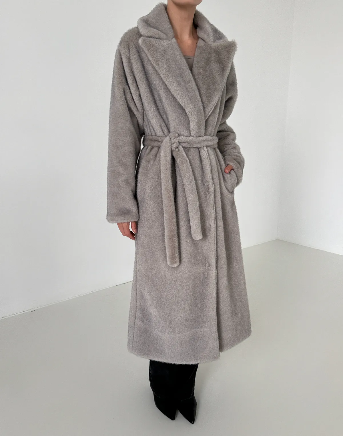 Подовжена еко-шуба з норки, сіра - Фото 1