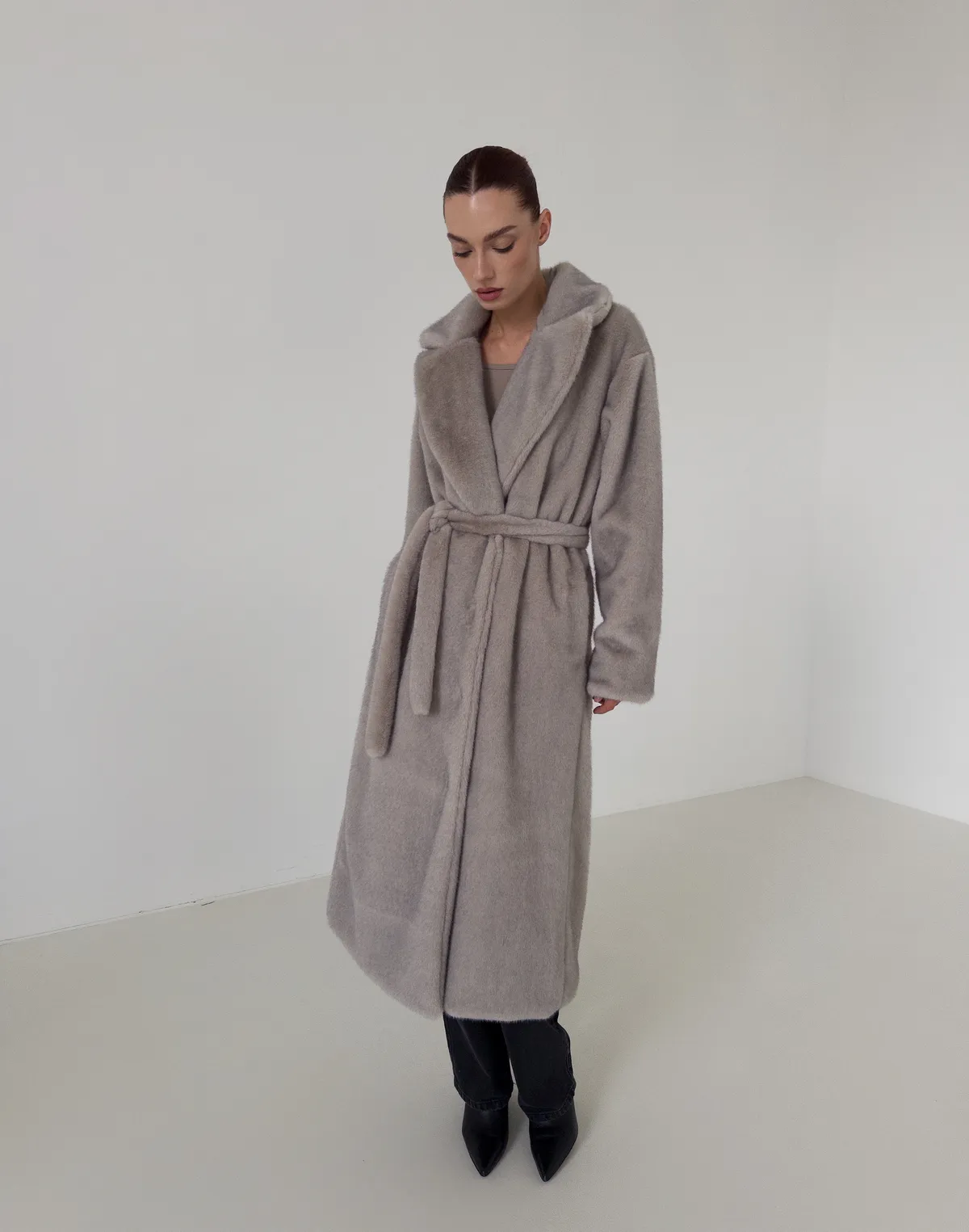 Подовжена еко-шуба з норки, сіра - Фото 6