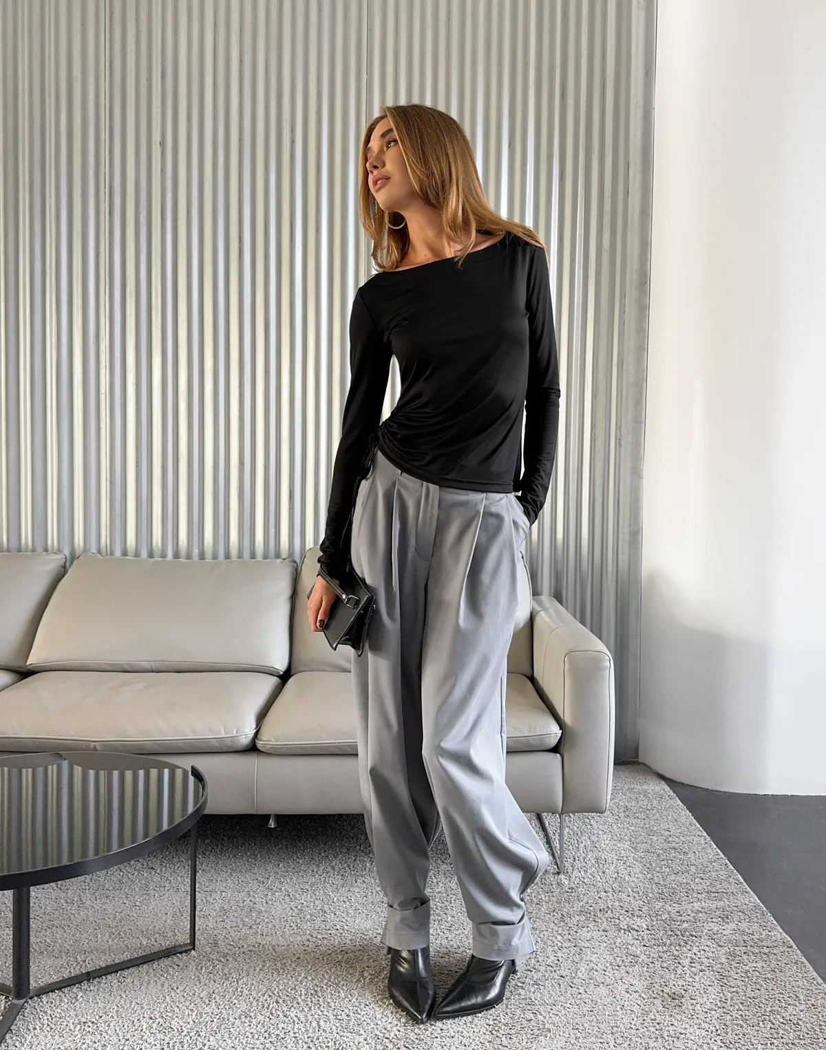 Штани трансформери з костюмної тканини, сірі - Фото 4