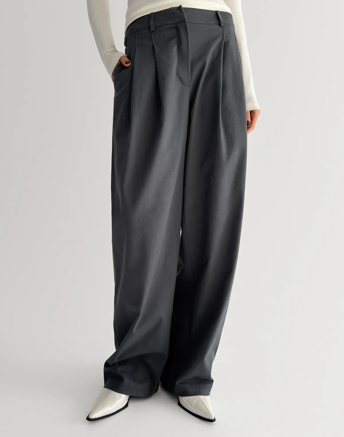 Штани котонові вільного крою базові, сталеві - Фото 1