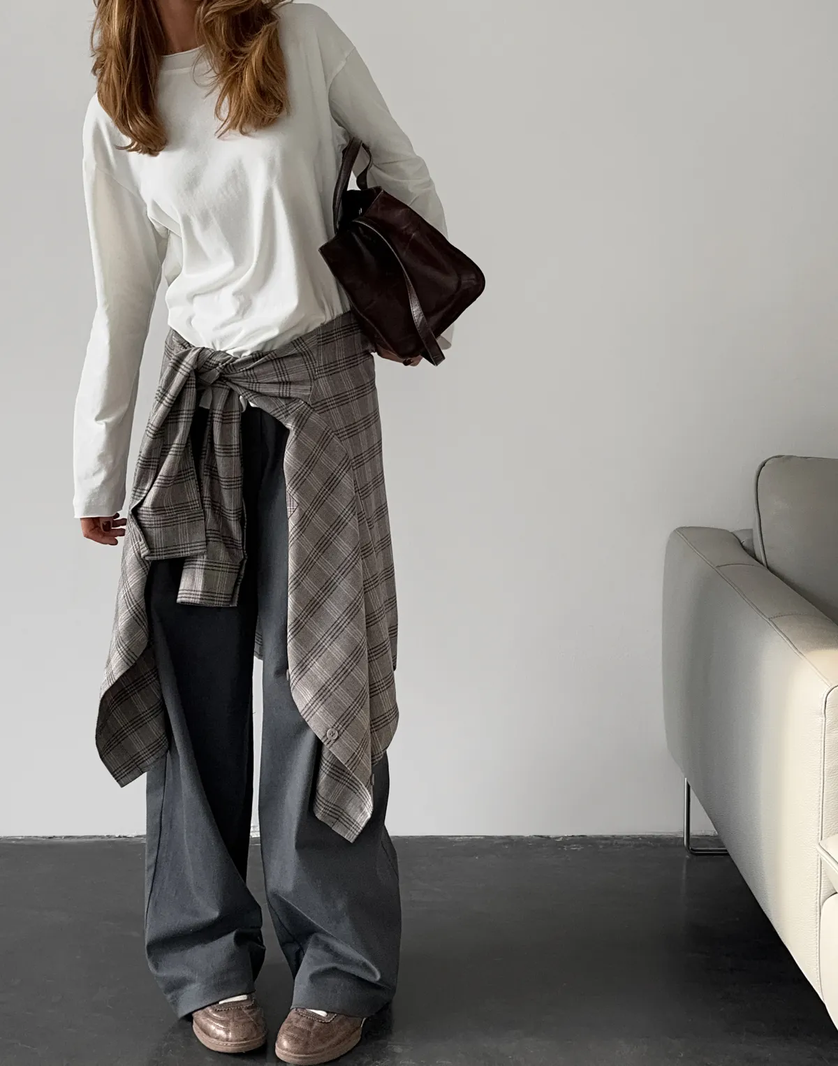 Штани котонові вільного крою базові, сталеві - Фото 8