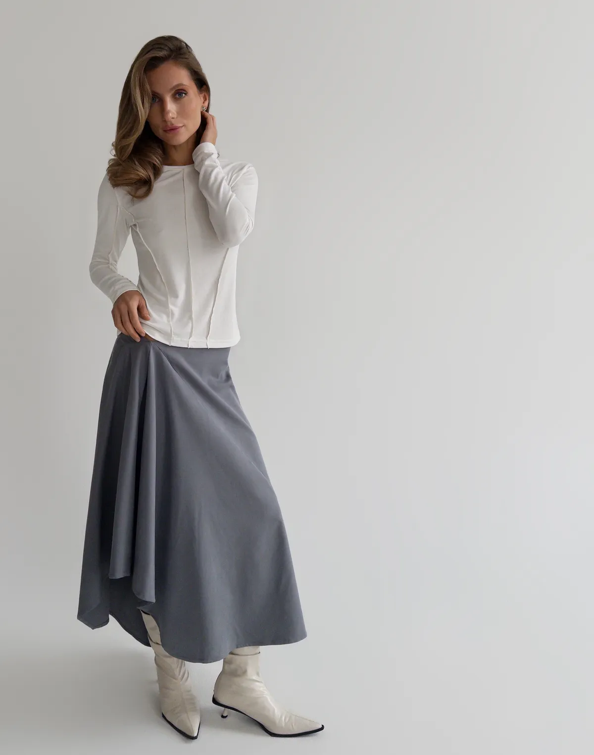Спідниця міді з асиметричним низом, сіра - Фото 7