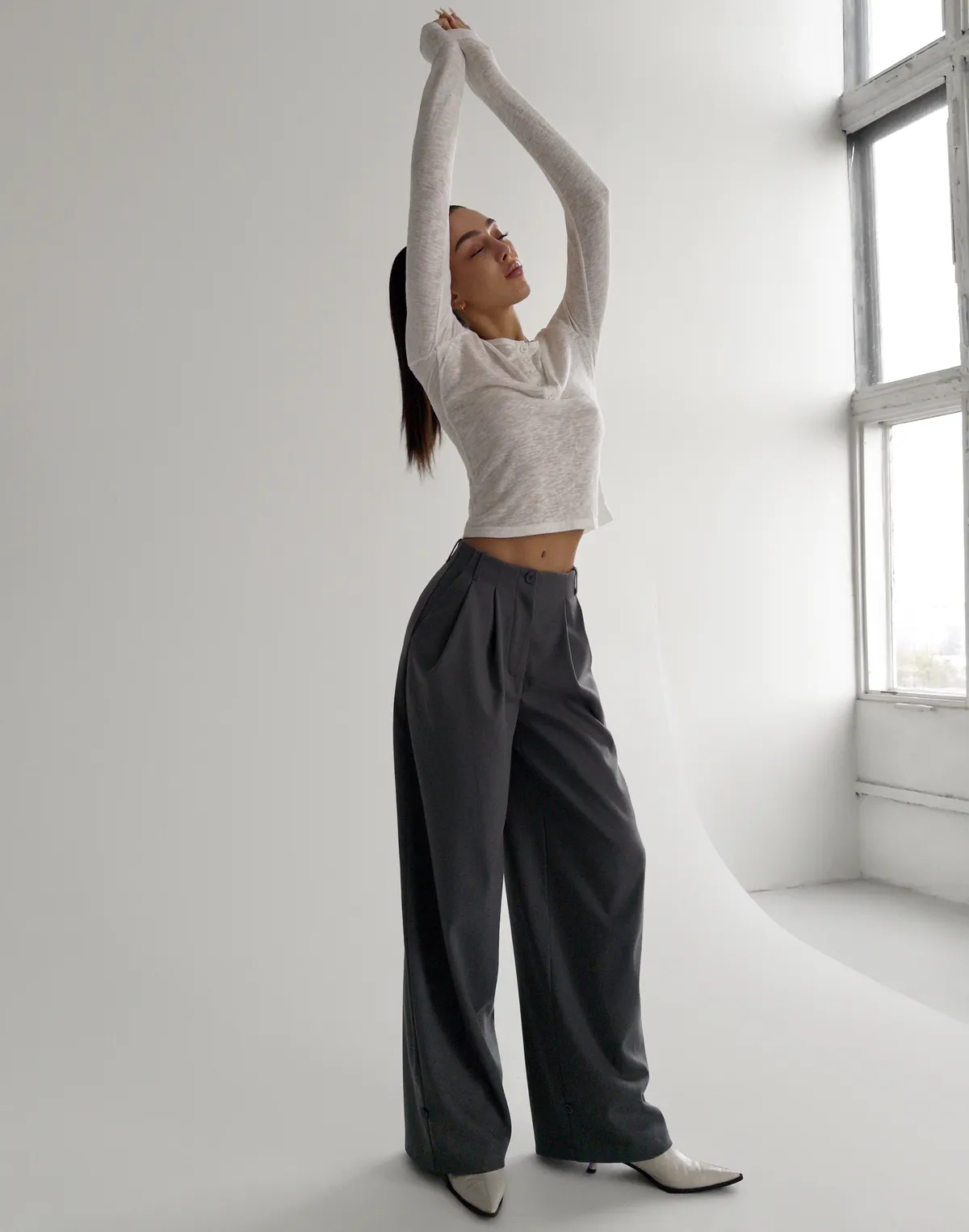 Напівпрозорий лонг на ґудзиках, молочний - Фото 8