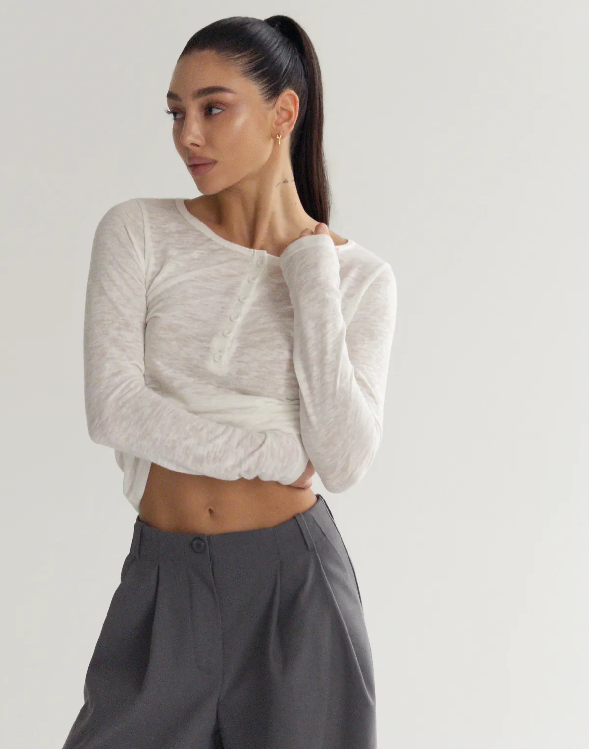 Напівпрозорий лонг на ґудзиках, молочний - Фото 7