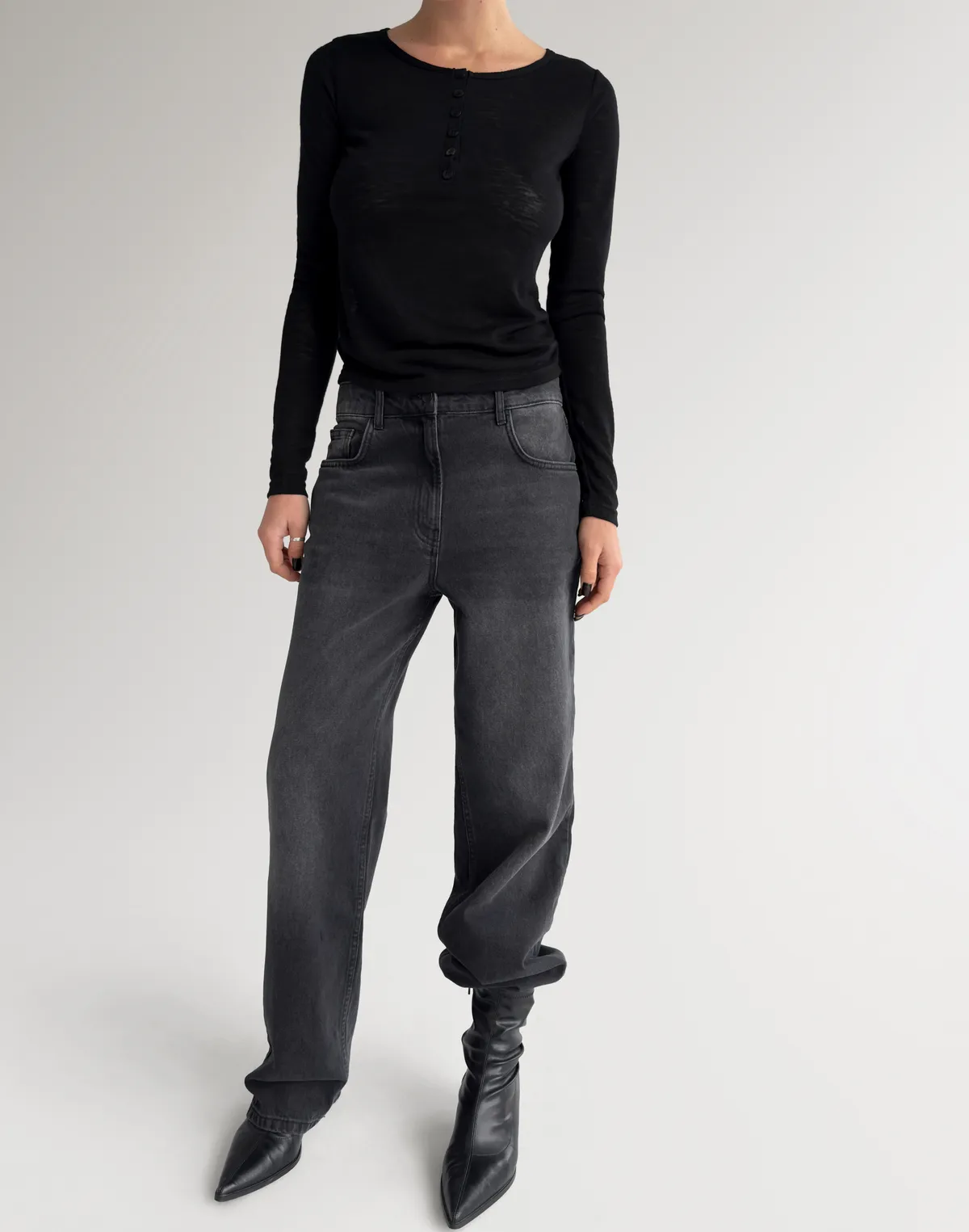 Напівпрозорий лонг на ґудзиках, чорний - Фото 8