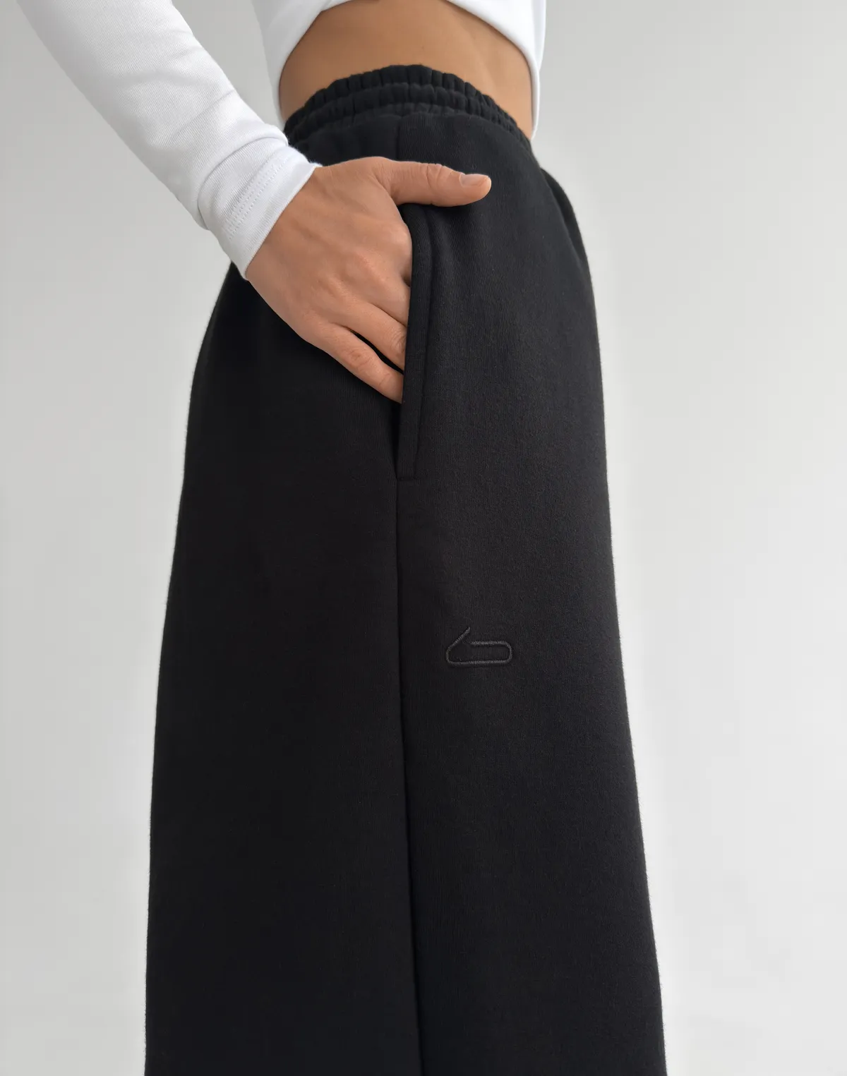 Штани вільного крою з начосом зимові, чорні - Фото 5