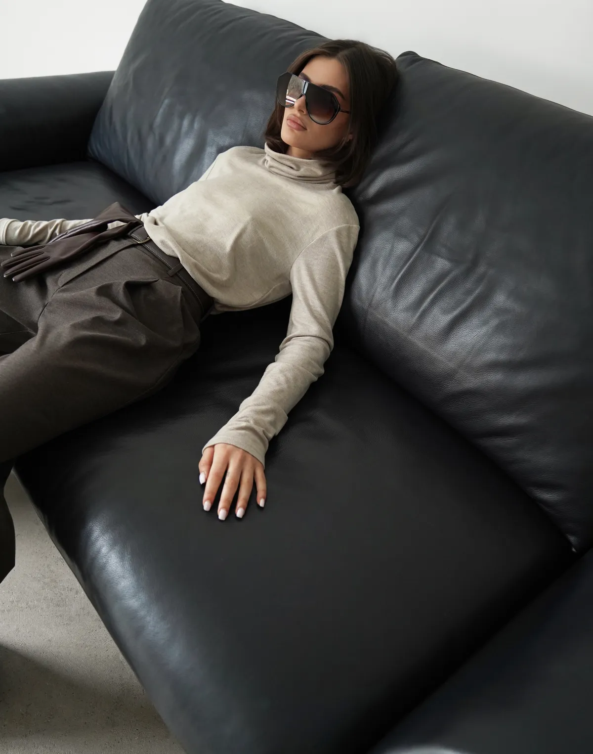 Гольф вільного крою, кавовий - Фото 7