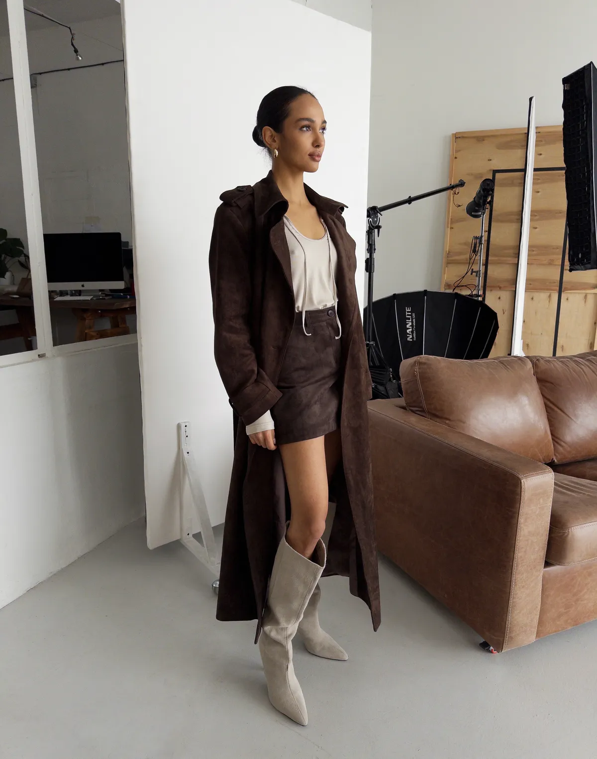 Лонгслів на зав'язці приталений, світлий капучіно - Фото 4