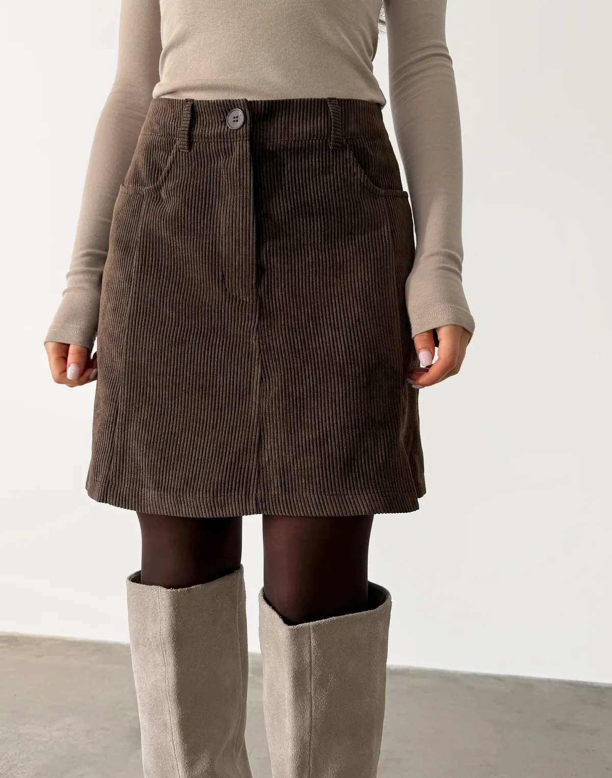 Спідниця міні вельветова, шоколадна - Фото 5