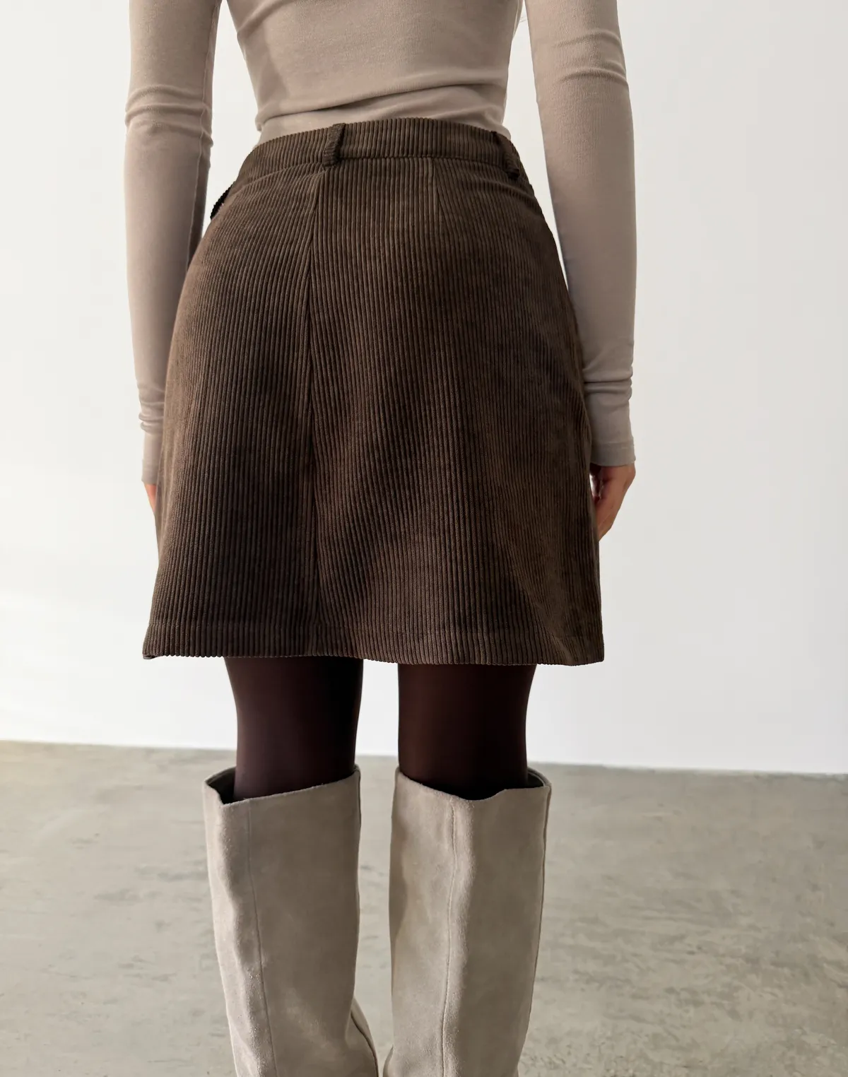 Спідниця міні вельветова, шоколадна - Фото 2