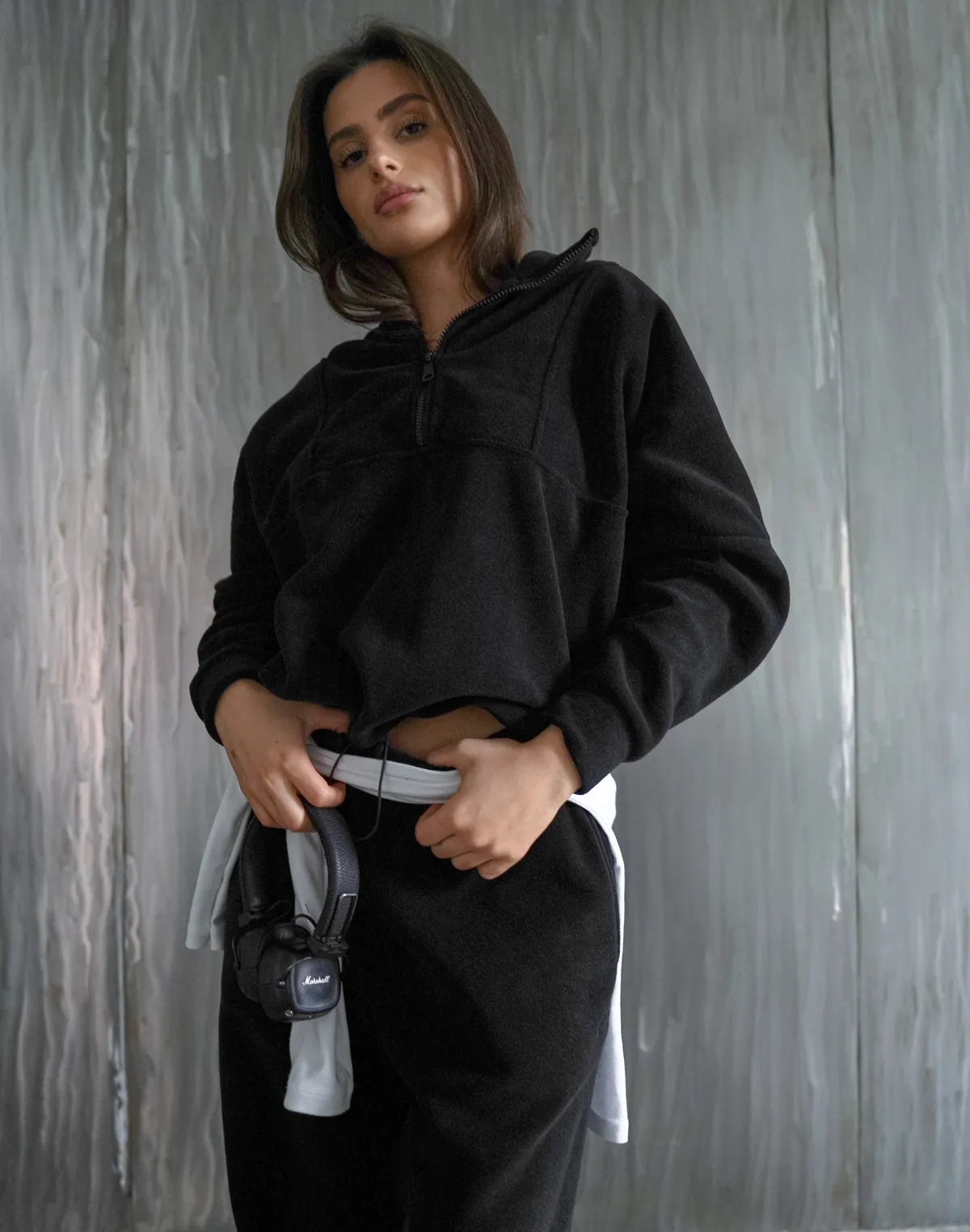 Світшот з декоративними швами флісовий, чорний - Фото 5