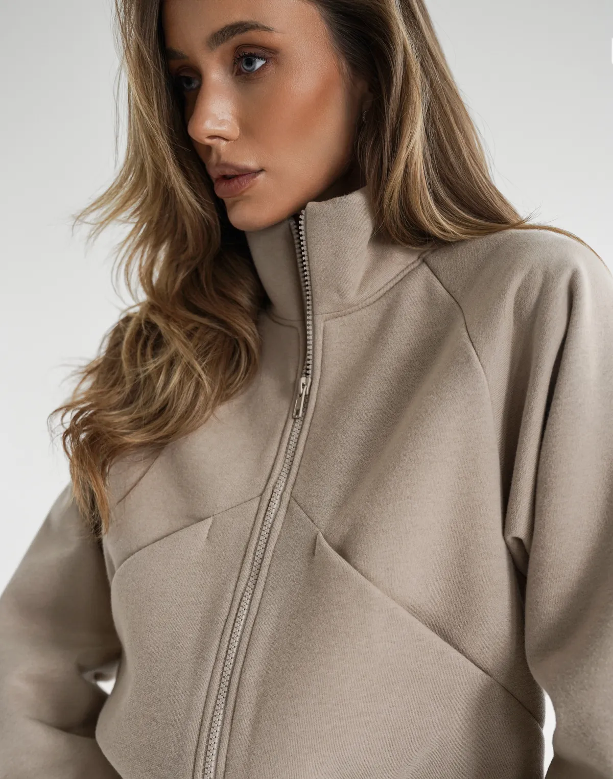 Зіпер з начосом з декоративними швами, кава з молоком - Фото 5