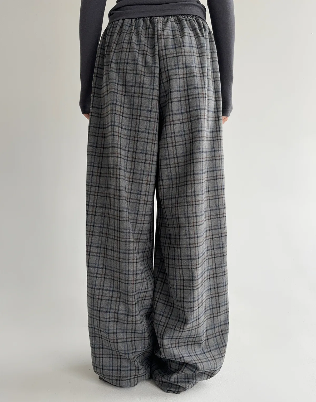 Штани у клітинку осінні у піжамному стилі, сіро-денімова клітинка - Фото 2