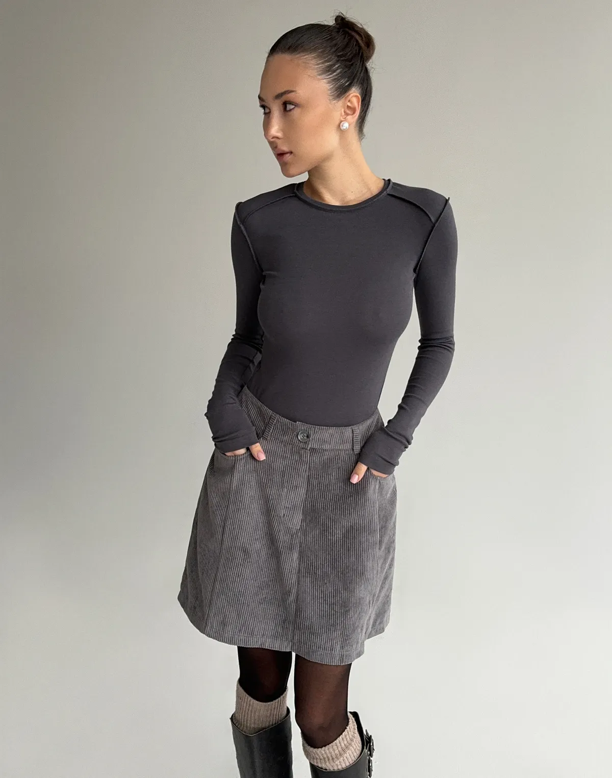 Спідниця міні вельветова, сіра - Фото 8