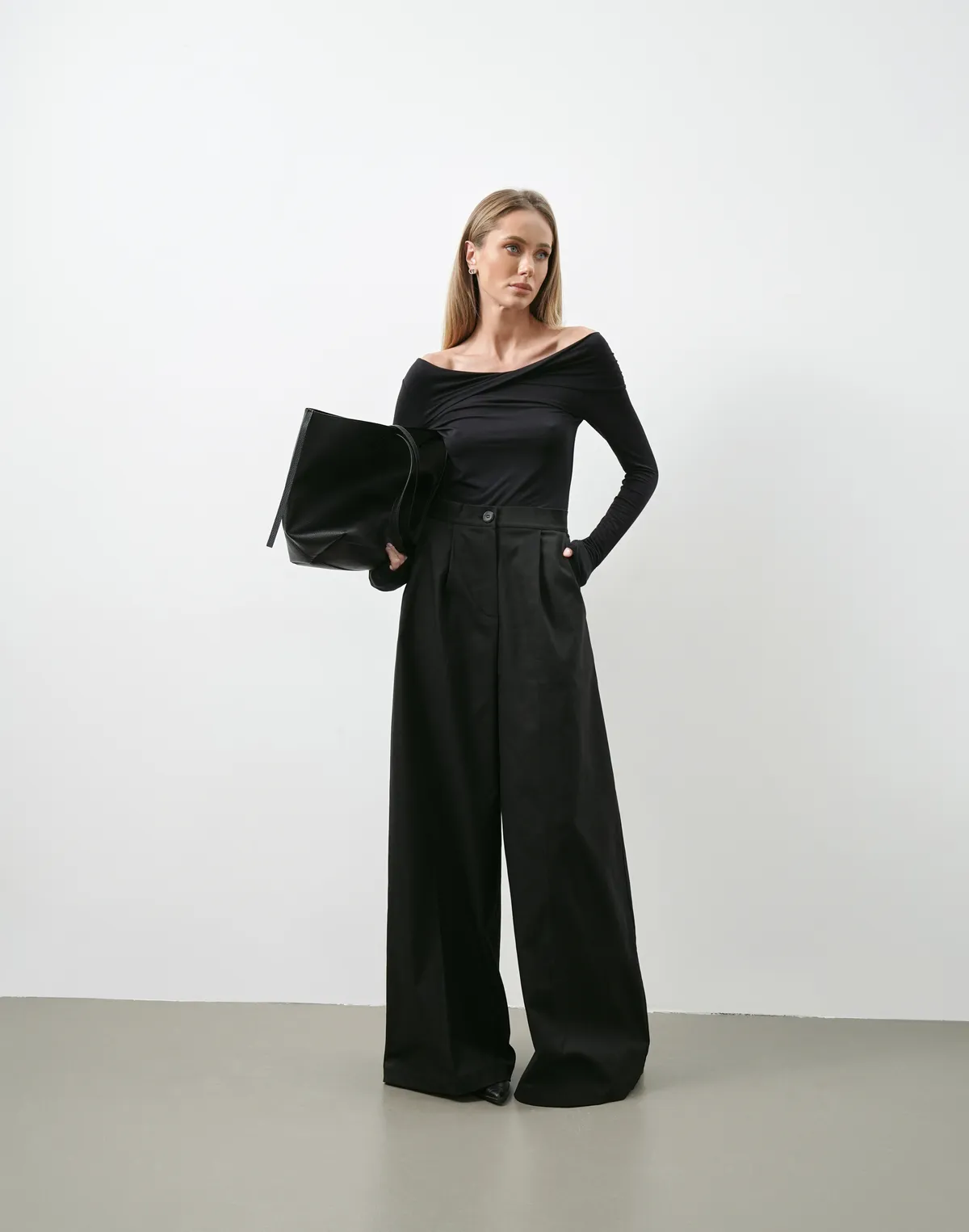 Штани базові котонові осінні оверсайз, чорні - Фото 8