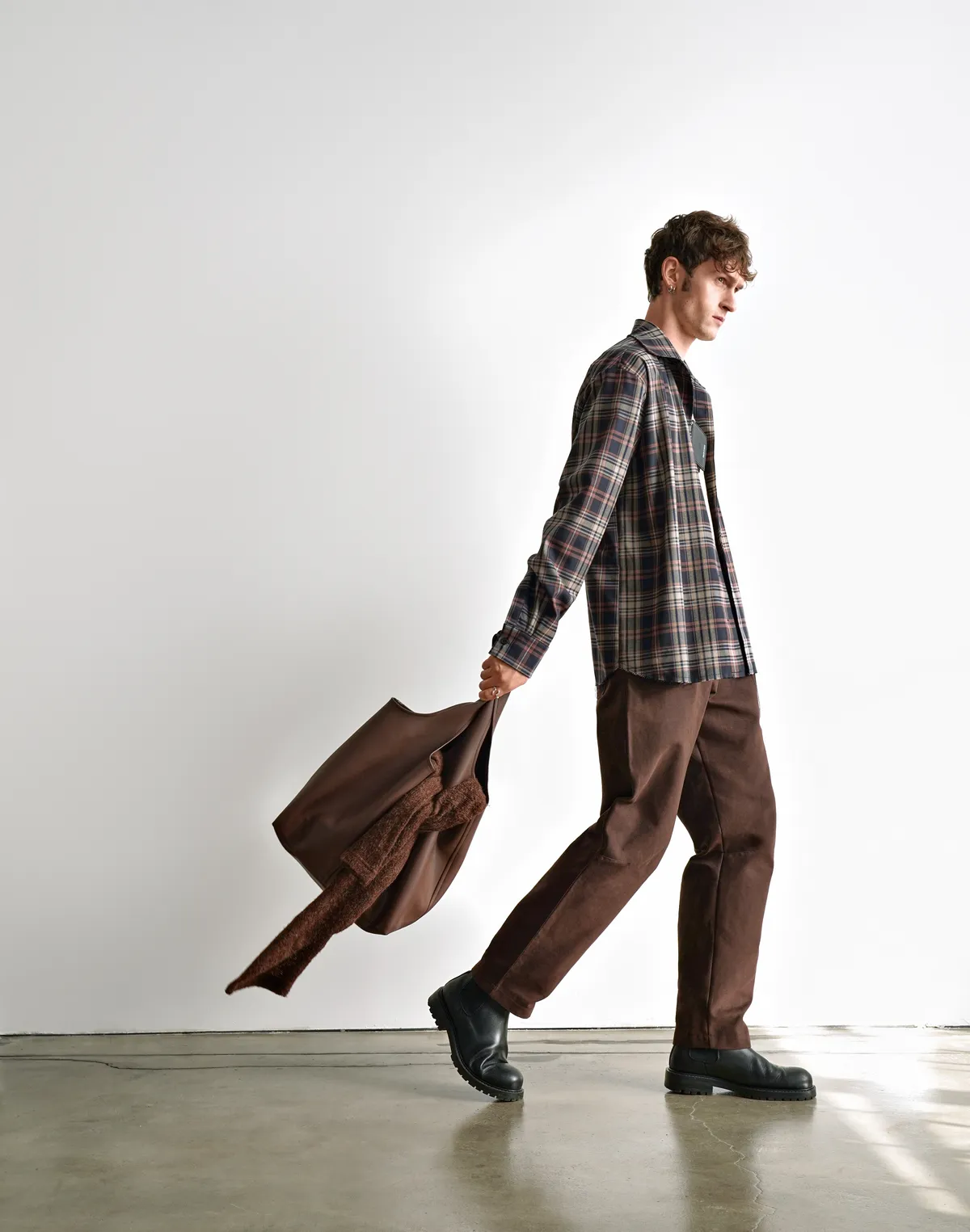 Сорочка чоловіча у клітинку, денімово-бежева - Фото 6