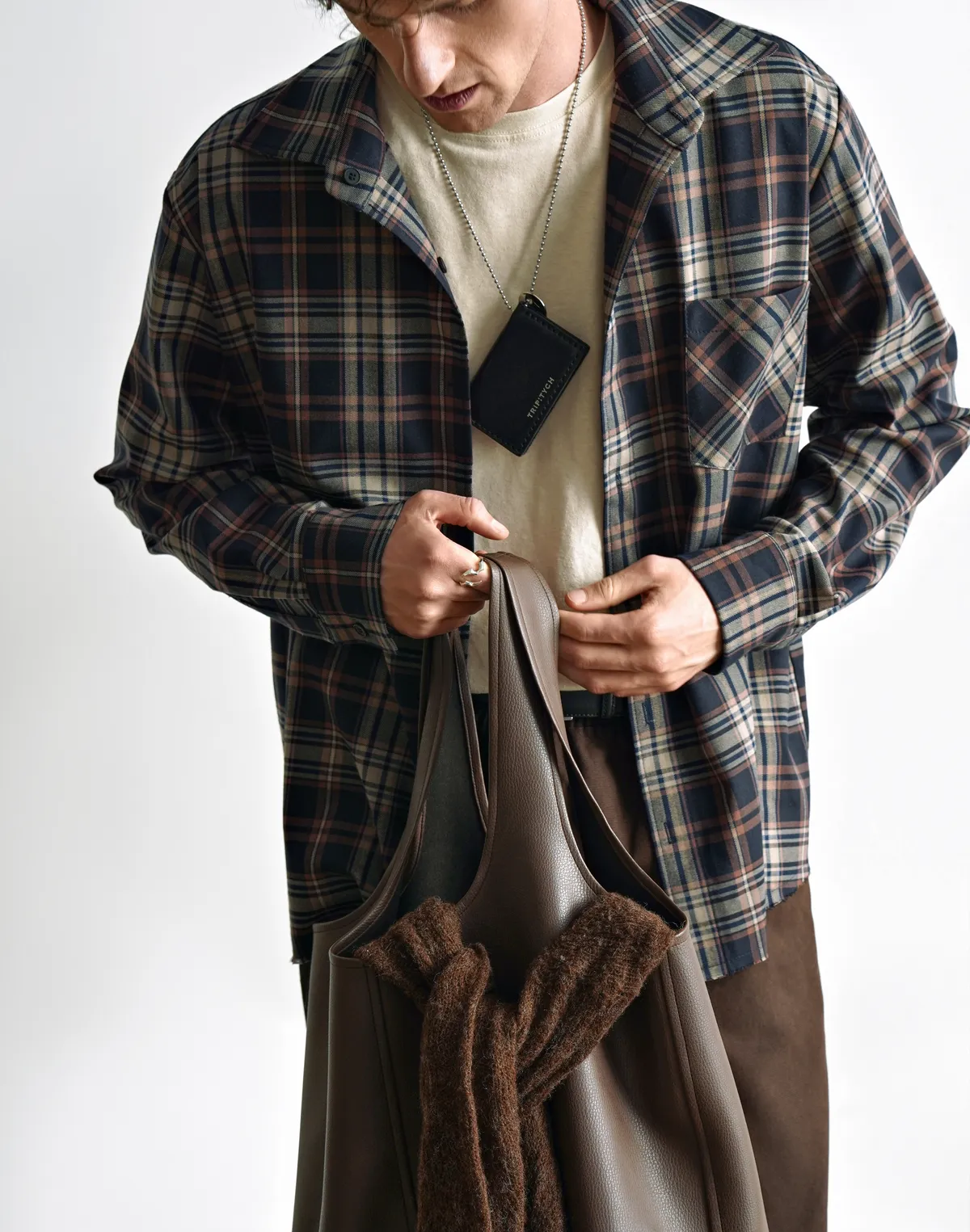 Сорочка чоловіча у клітинку, денімово-бежева - Фото 8