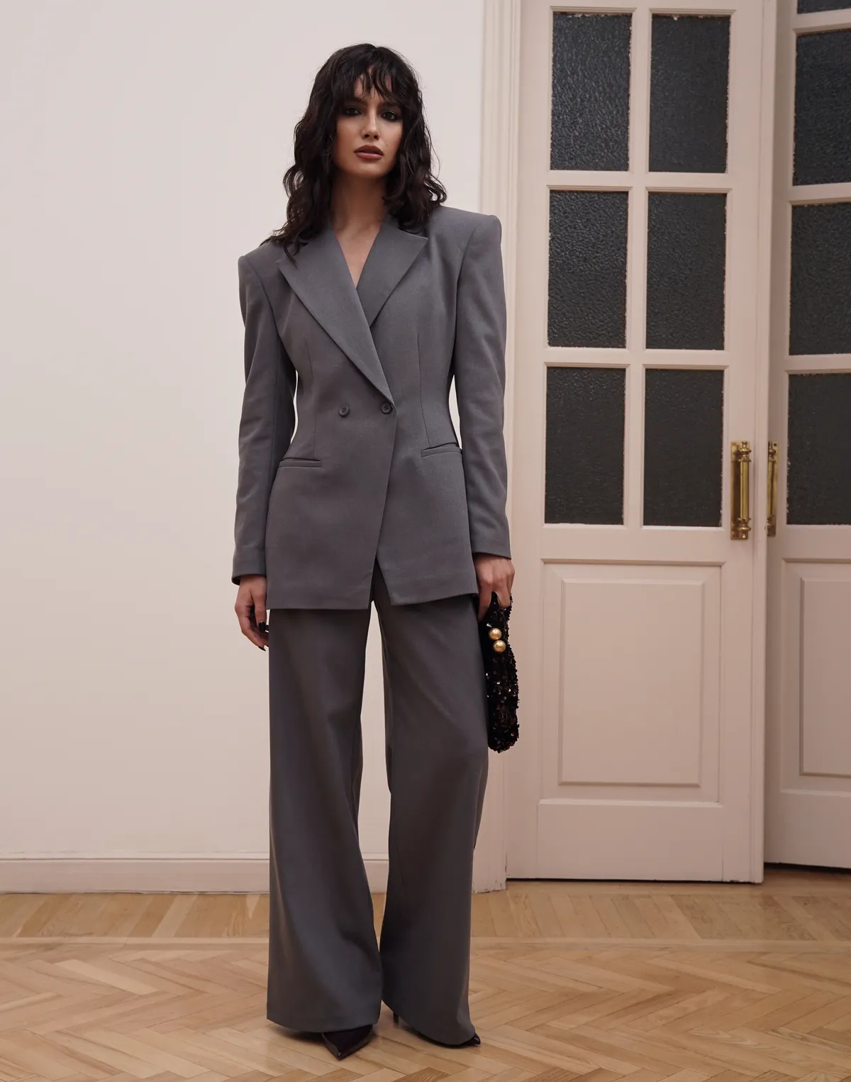 Комплект жакет з акцентною талією та штани прямого крою з високою посадкою, графіт - Фото 1