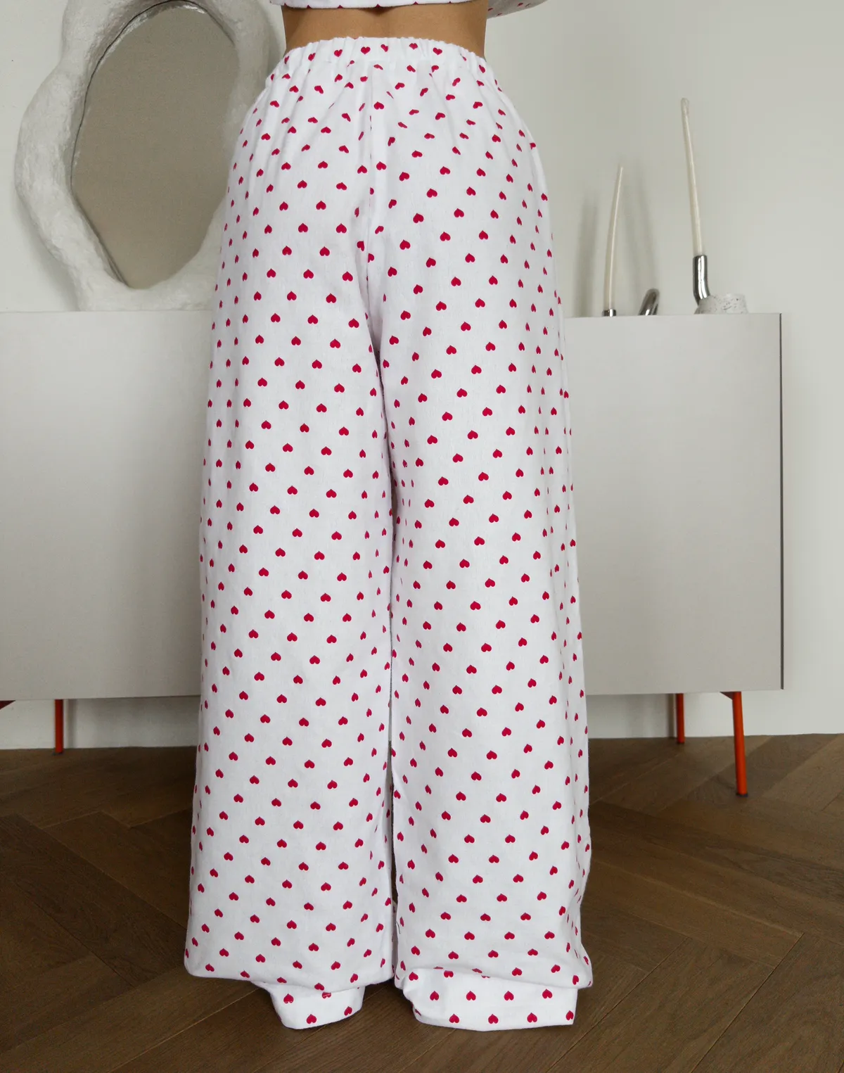 Байкові піжамні штани у сердечки, біло-червоні - Фото 2