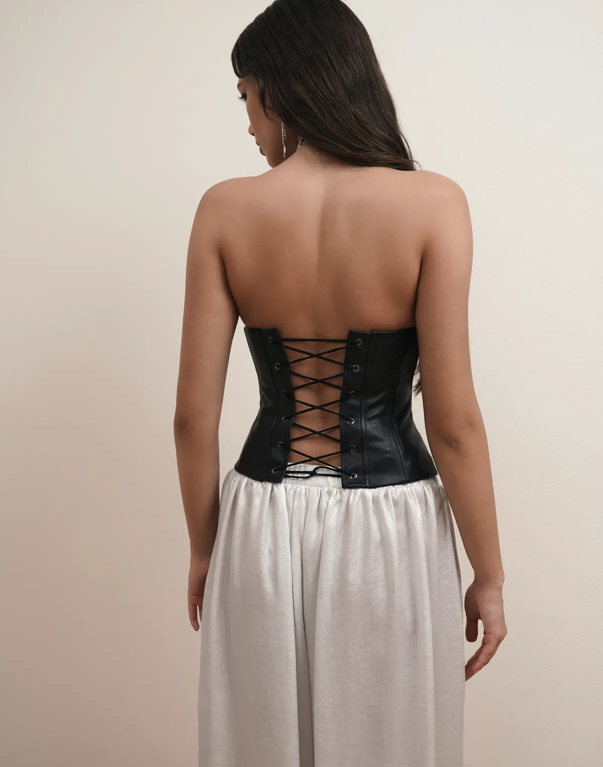 Корсет з екошкіри з зав`язками на спині, чорний - Фото 2