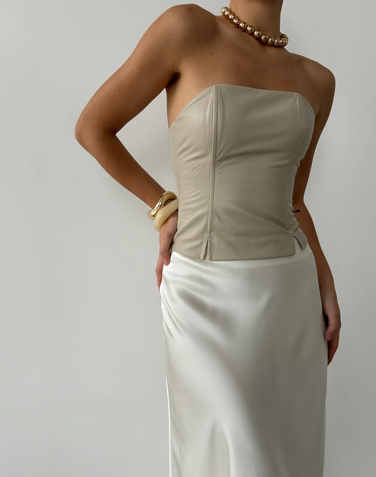 Корсет з екошкіри з зав`язками на спині, холодний беж - Фото 1