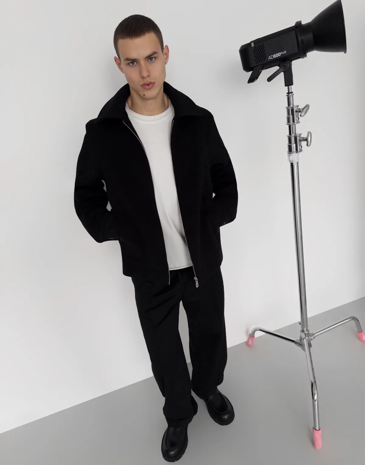 Чоловічі базові штани зимові з вовняної тканини, чорні - Фото 4