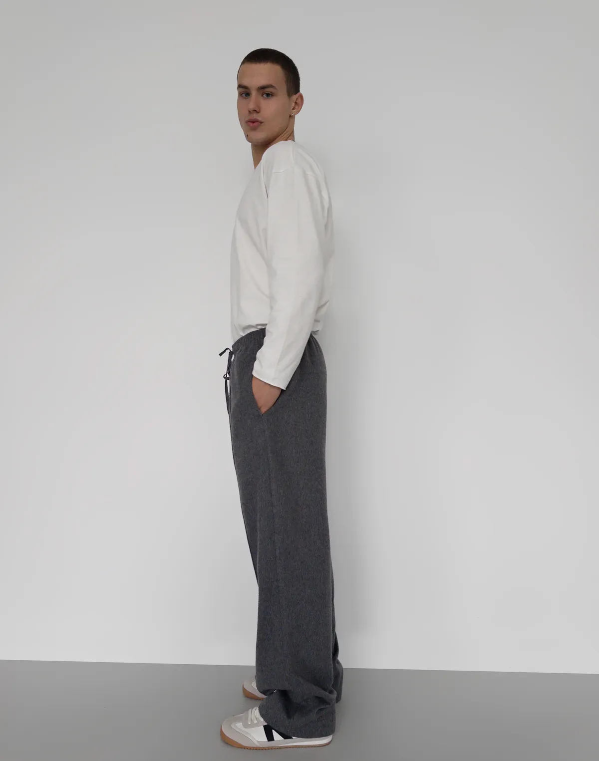 Чоловічі базові штани зимові з вовняної тканини, сірі - Фото 6