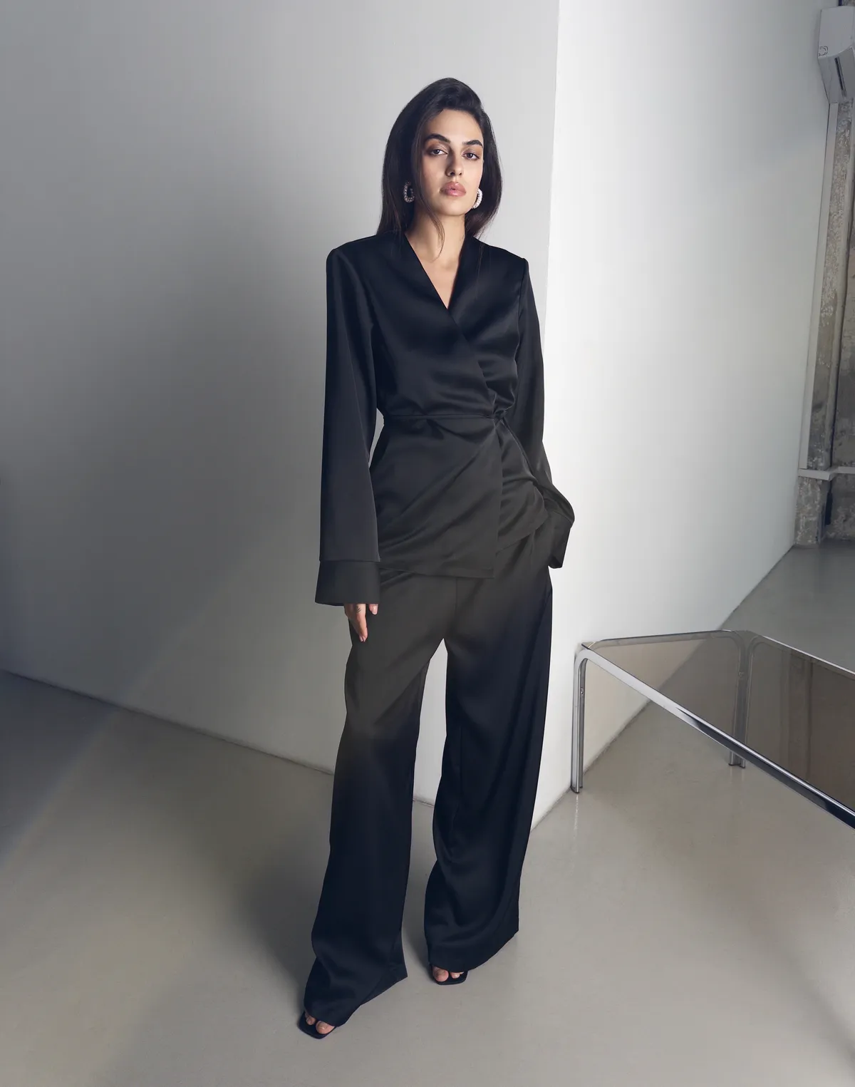 Сорочка-кімоно зі святкової колекції, чорна - Фото 3