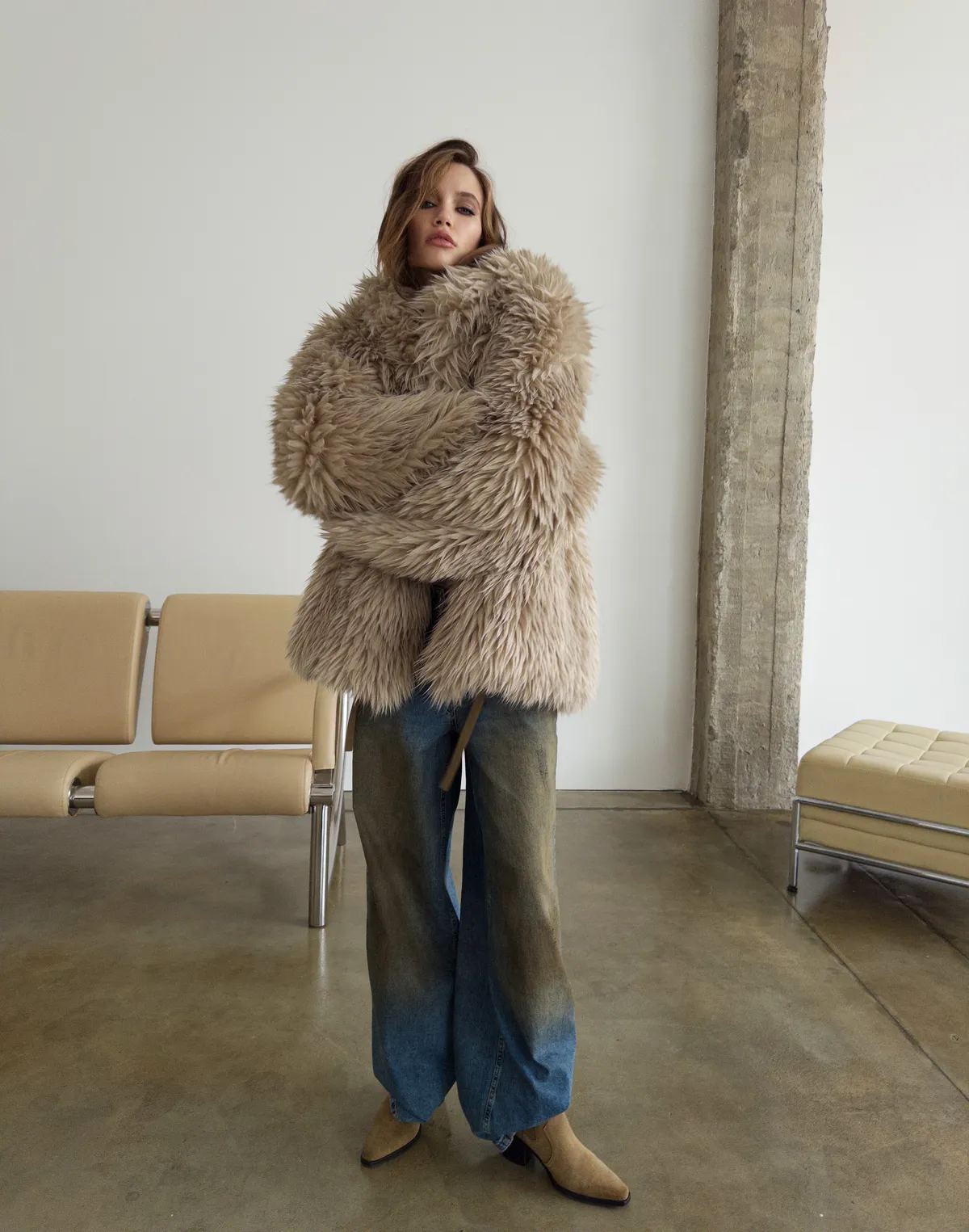 Двухстороння шуба-куртка зимова, бежева - Фото 5