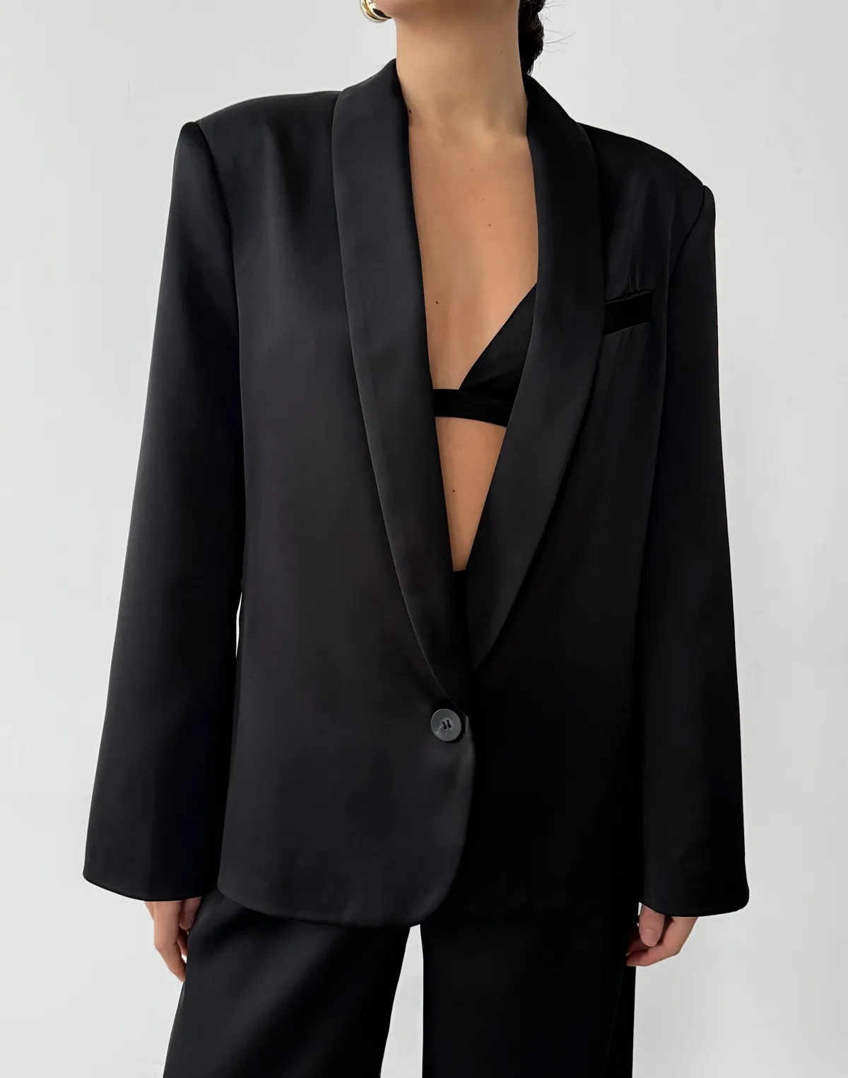 Жакет сатиновий з декоративним шарфиком, чорний - Фото 7