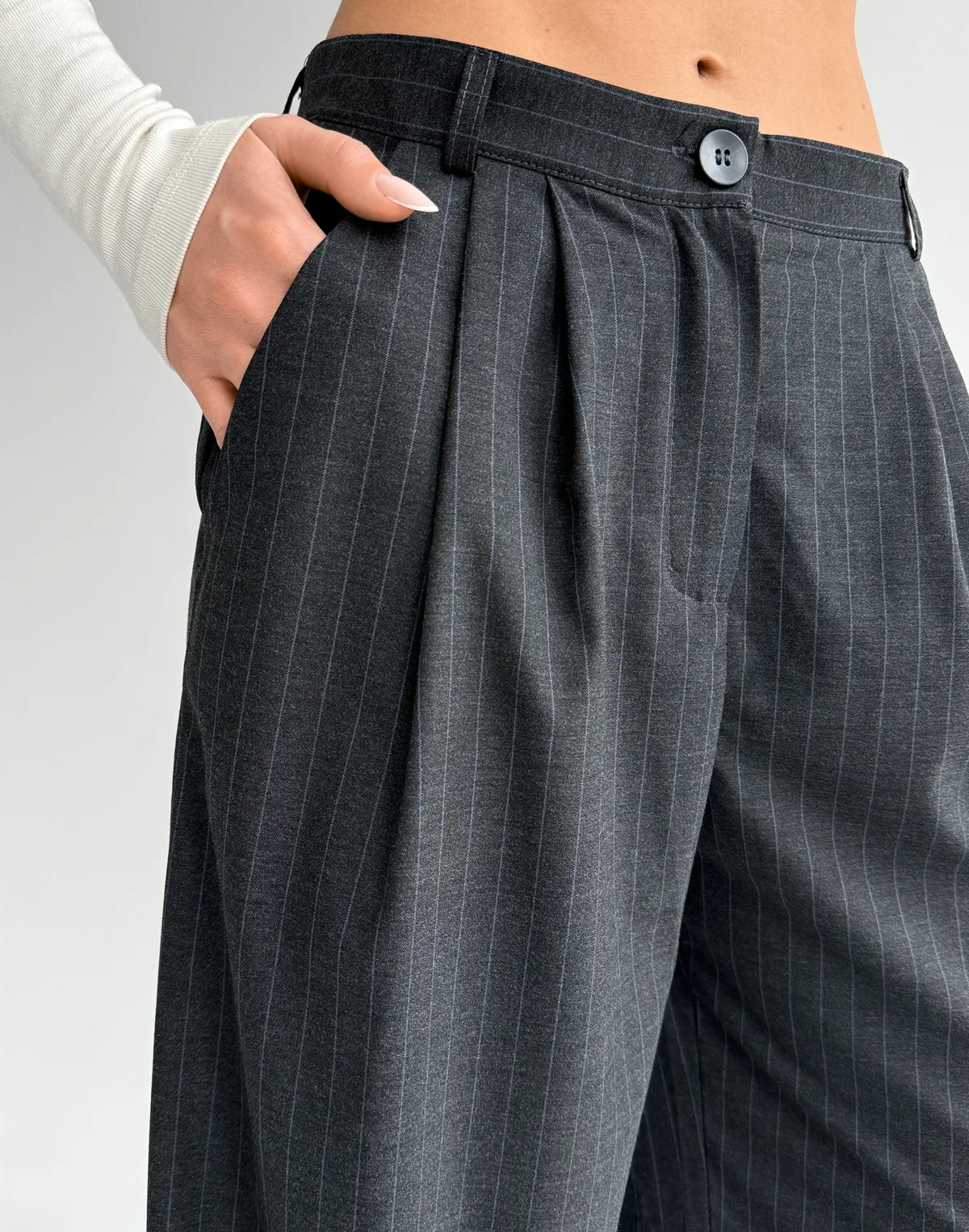 Штани у смужку із защіпами, графіт - Фото 5