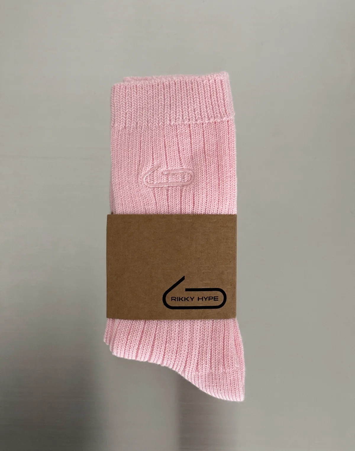 Вʼязані зимові шкарпетки з вишитим логотипом, рожеві - Фото 7