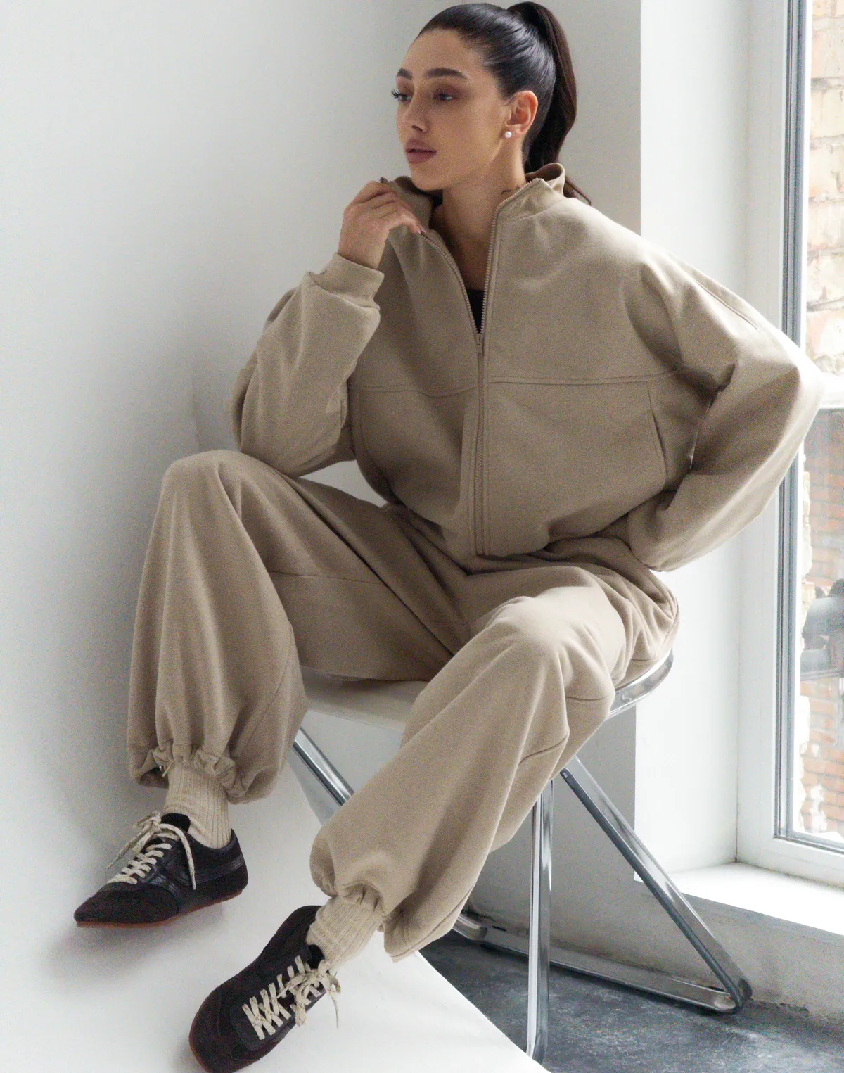 Штани з начосом на затяжках по низу, лате - Фото 4