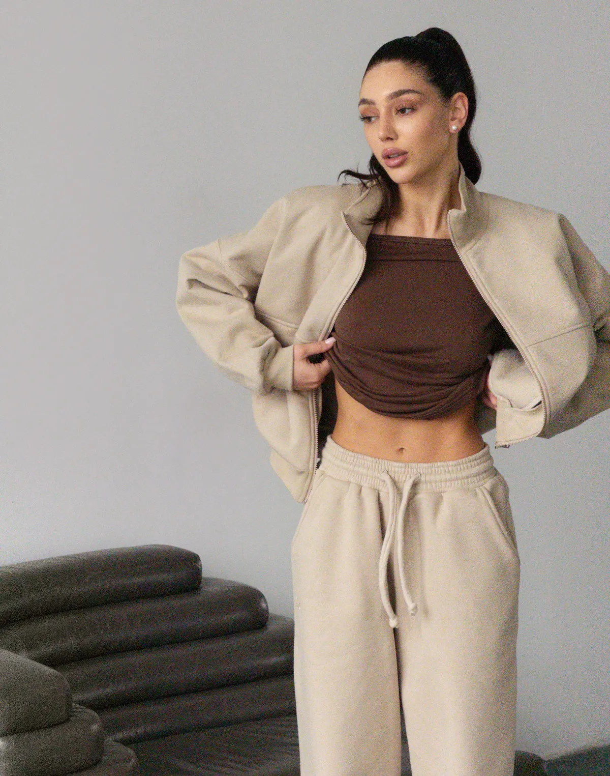 Штани з начосом на затяжках по низу, лате - Фото 8